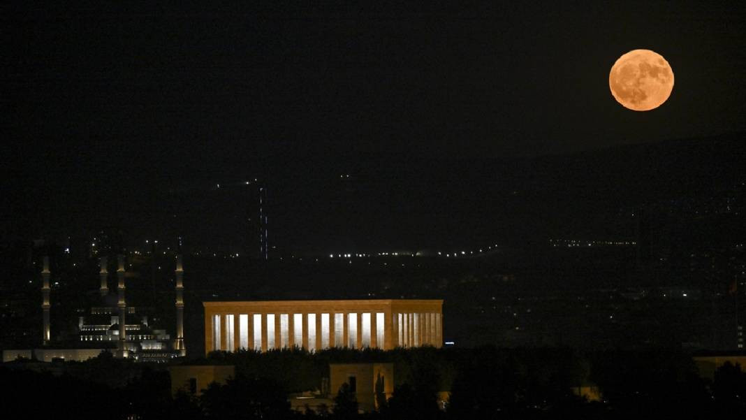 19 Ağustos tarihine dikkat! Kova Dolunay'ı geliyor: Bitmez denen ilişkiler bitecek, olmaz denilenler olacak - Resim: 2